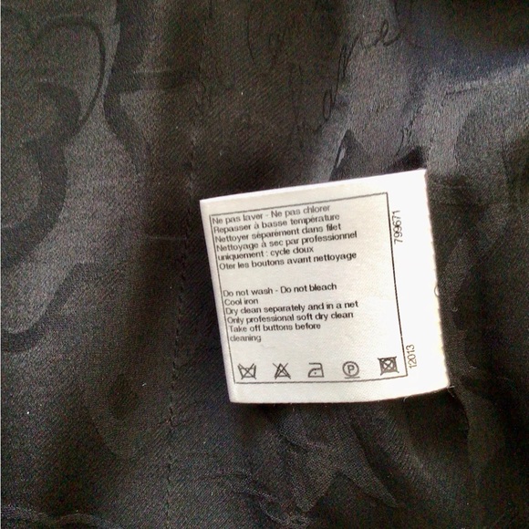CHANEL Black Crepe Jacket w Rhinestone CC Logo Buttons FR38 (Fits FR36/4US) NWT - Picture 7 of 8